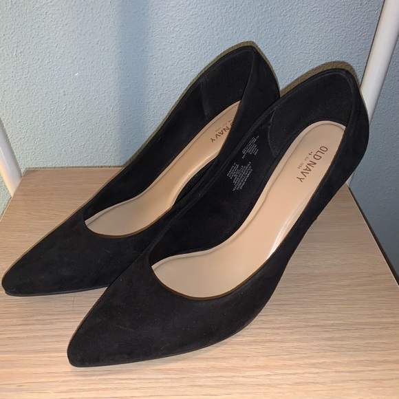 Old Navy Black Heels - Picture 1 of 6